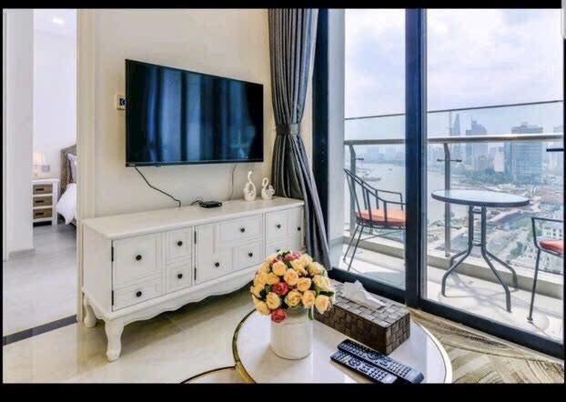 Cho thuê Căn hộ Vinhomes Golden River Q1 68m² - 2PN, Giá 28 Triệu Net