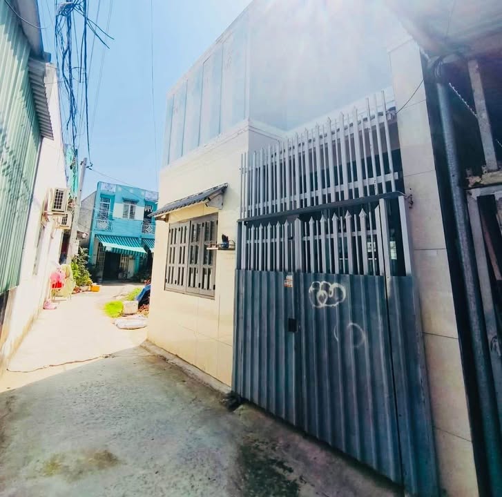 Nhà gác lửng Cần Giuộc 44m² giá 850 triệu - Sổ hồng sẵn, vào ở ngay!