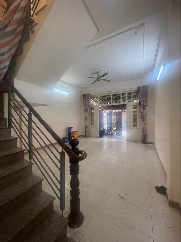 Nhà nguyên căn Quang Trung, Gò Vấp 13.5 triệu - Ô tô vào tận nhà!