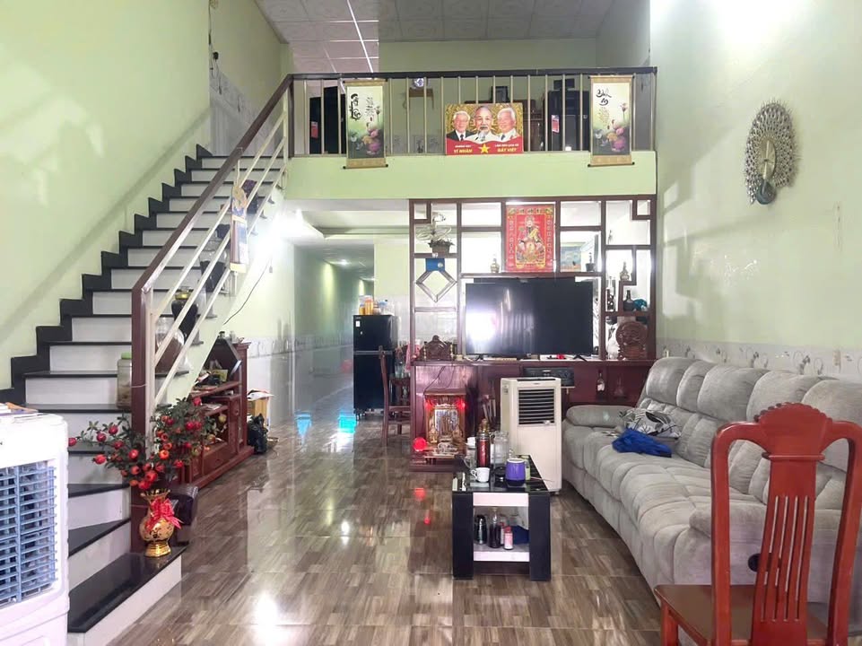 Nhà Gác Lửng 250m² MT Đường Nhựa Uyên Hưng, Tân Uyên - 2 Tỷ xxx