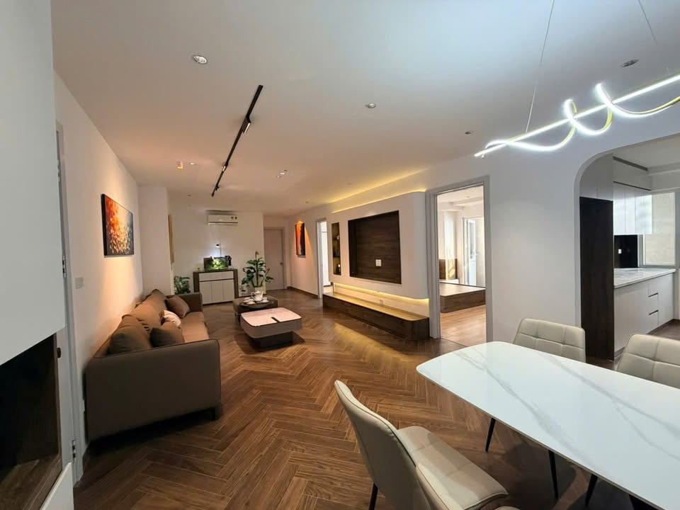 Căn hộ T1 Euroland Long Biên 172m² - Full nội thất cao cấp!