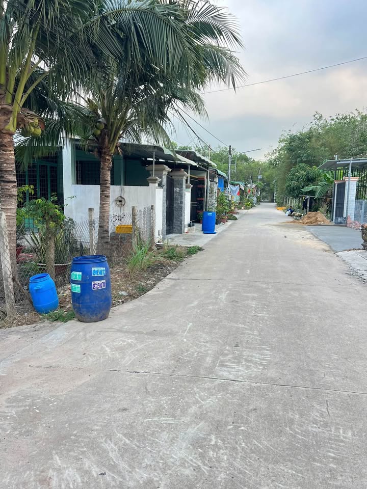 Đất Vàng Bến Cát 250m² Thổ Cư - Sổ Hồng Sẵn Sàng - Giá Chỉ 1 Tỷ