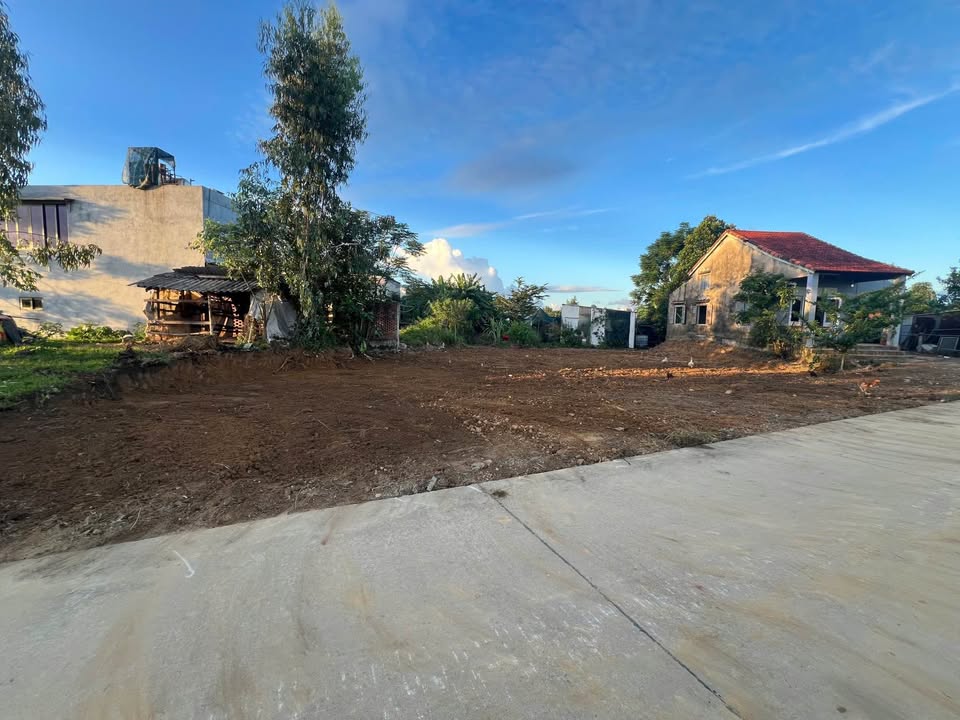 Đất vườn Hòa Vang 1100m² giá 900 triệu - Nghỉ dưỡng lý tưởng!