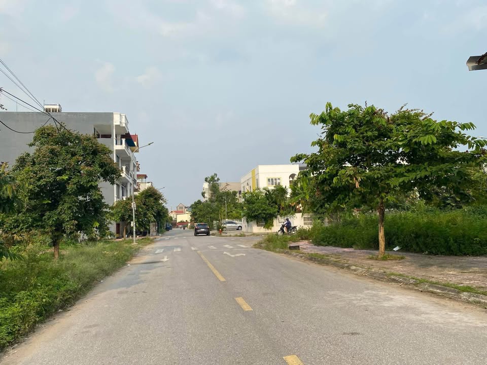 Đất Lô Áp Góc Chợ Mía, Bắc Ninh - 80m² Sổ Đỏ Rõ Ràng, Giá 3 Tỷ