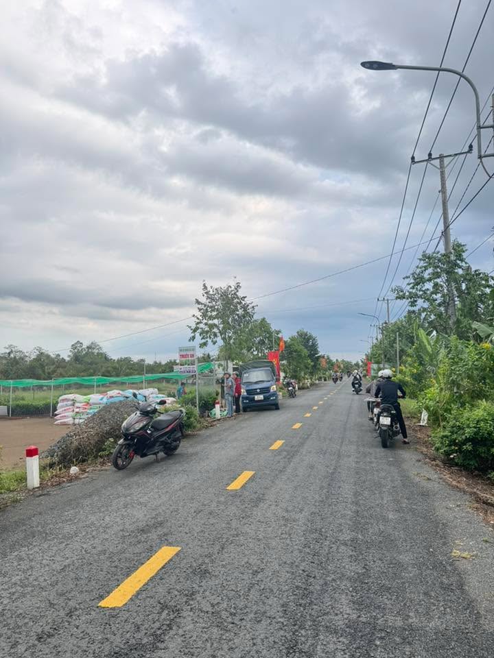 Đất nền Lộ Nhựa Hưng Thạnh 820 triệu - Tiềm năng tăng giá!