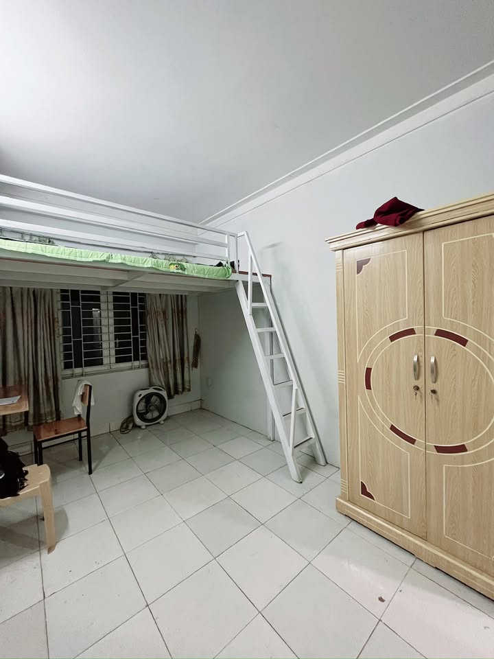 Cho thuê phòng trọ 17m² Cổ Nhuế - Giá 2.8 triệu, Sẵn Sàng Ở Ngay!