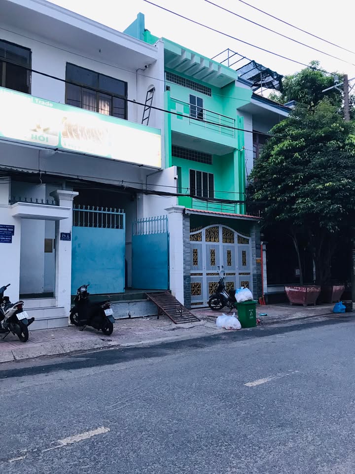Thuê nhà mặt tiền Tô Hiệu Tân Phú 80m² giá 18 triệu - Kinh doanh ngay!