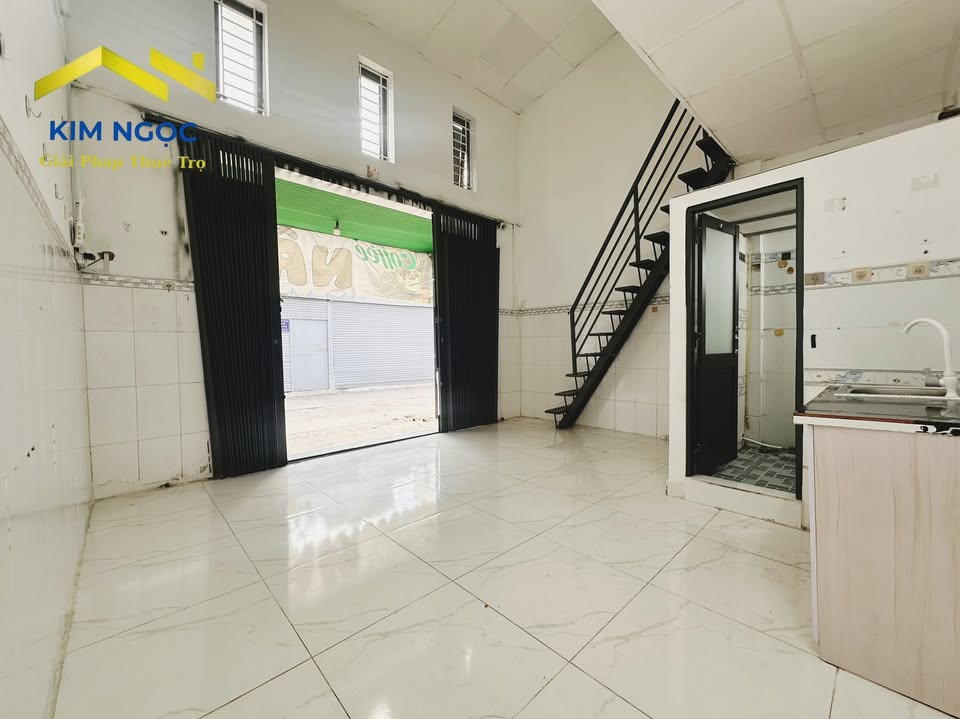 Thuê Nhà Đường Số 1 Tân Phú 30m² - Trệt Lửng Sẵn Máy Lạnh Ở Ngay!
