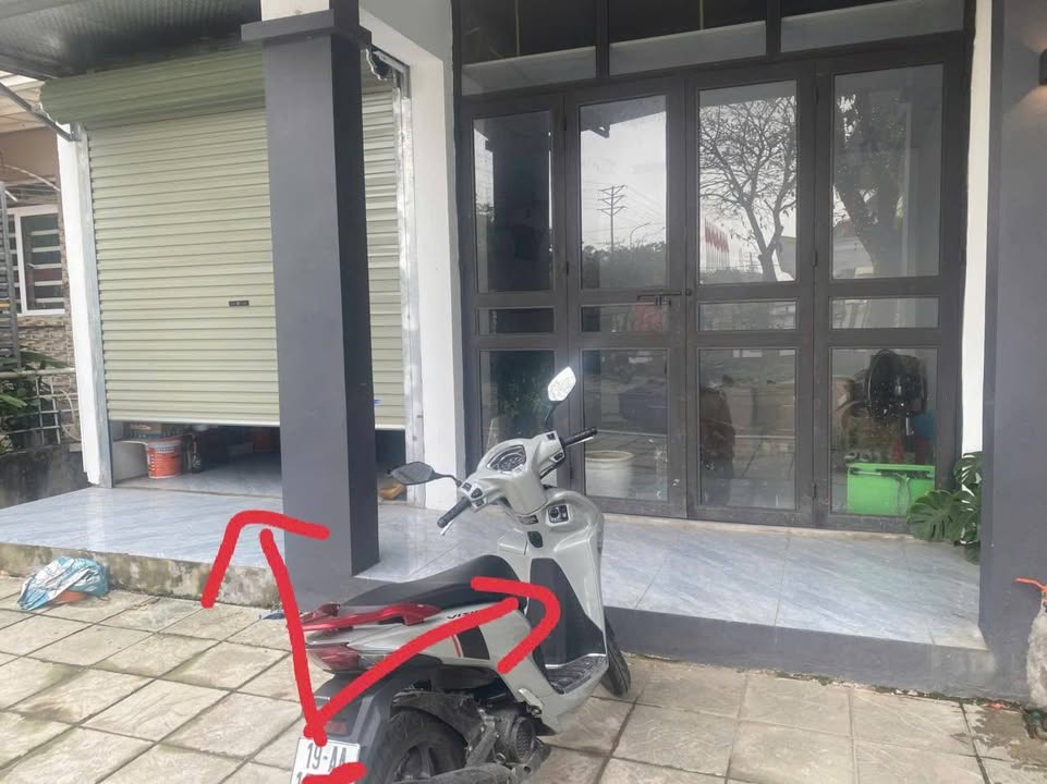 Mặt Tiền Kinh Doanh Đại Lộ Hùng Vương, Việt Trì - 48m², Giá 5 Triệu/Tháng