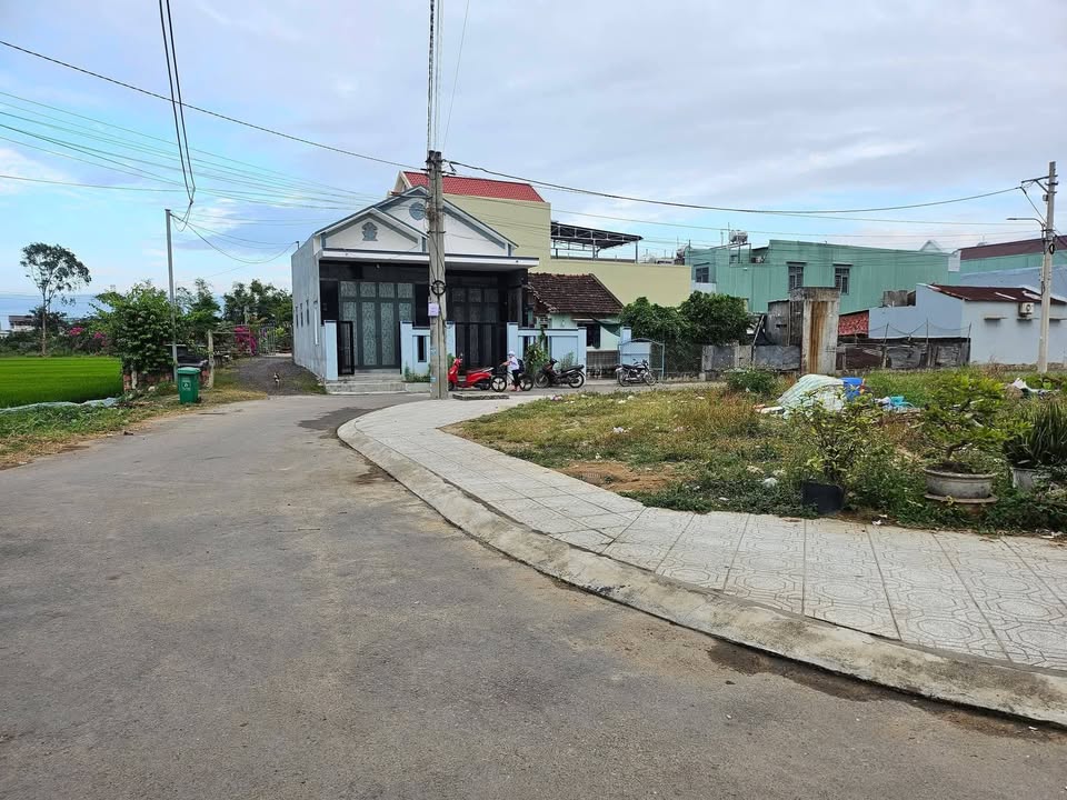 Đất Nền Góc Đẹp Tuy Phước - 157.5m² Sổ Đỏ - 1 Tỷ 0xx