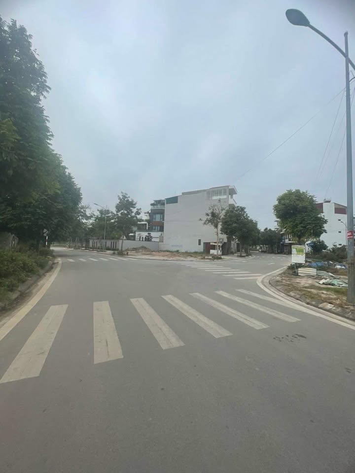 Đất nền KĐT Bách Việt - Dĩnh Kế 68m² 3.2 tỷ - Vị trí đẹp