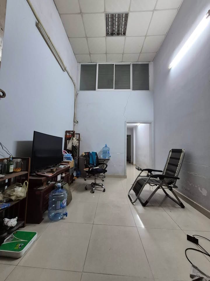 Nhà riêng Tân Phú 6 tỷ - Ô tô vào tận nhà, tiện xây mới!