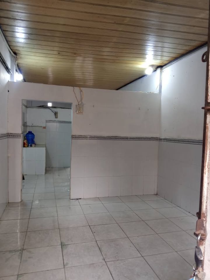 Phòng Trọ Mặt Tiền Hẻm 233 Nguyễn Văn Cừ, Cần Thơ - Giá 1.5 Triệu/Tháng