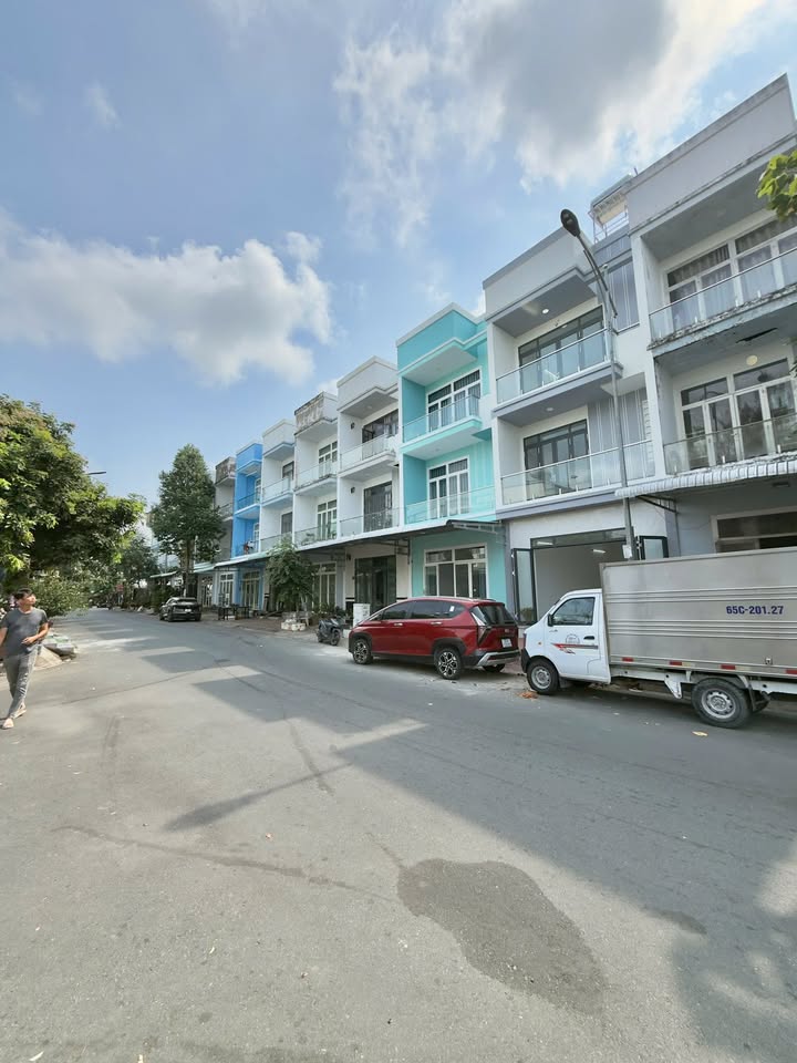 Nhà 1 Trệt 2 Lầu Cái Răng 225m² - Thích hợp kinh doanh!