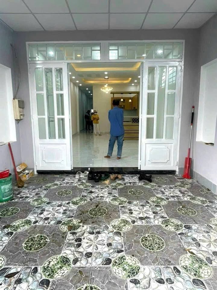 Nhà Cấp 4 Hóc Môn 80m² - Mặt Tiền KD Sầm Uất 2.35 Tỷ