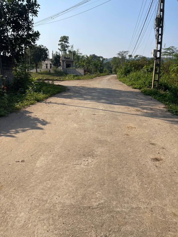 Đất nền Yên Thủy, Hòa Bình 1800m² - Đường to ô tô, tiềm năng lớn!