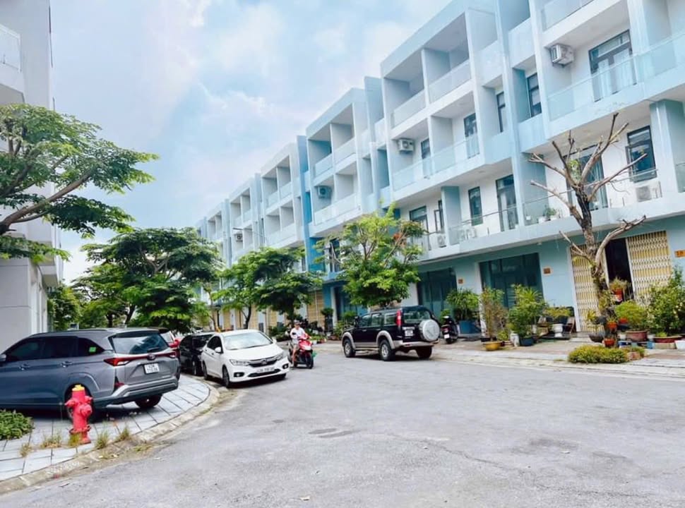 Nhà riêng KĐT Đa Phước, Hải Châu 125m² - Full nội thất, ô tô đỗ cửa!