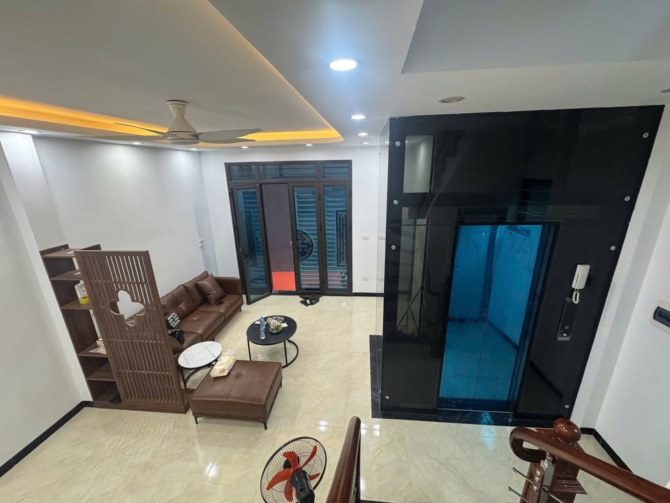 Nhà riêng Mậu Lương Hà Đông 39m² 10 triệu - Thang máy xịn, ở ngay!