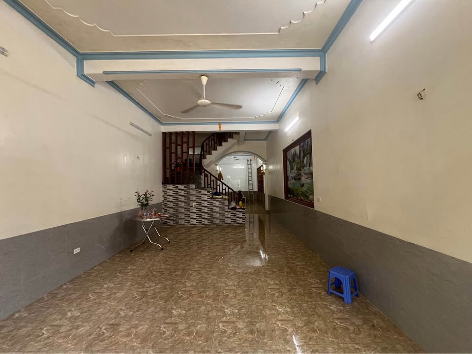 Nhà 3 Tầng Mặt Đường Kinh Doanh, Gần ĐH Công Nghiệp Hà Nam - 10 Triệu/Tháng