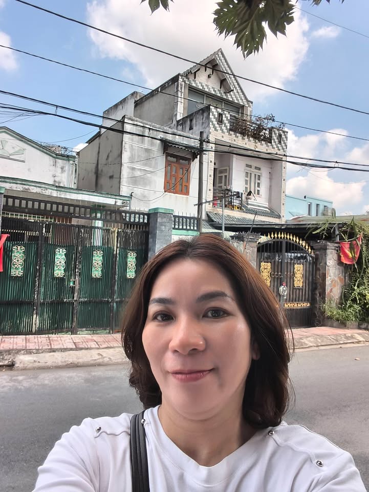 Nhà Mặt Tiền Hóc Môn 112m² giá 4.25 tỷ - Mặt tiền kinh doanh!