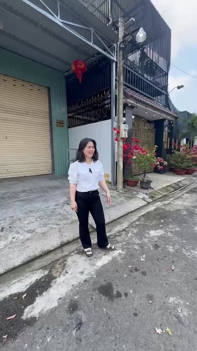 Bán Xưởng Hóc Môn 217m² - Mặt Tiền Song Hành Tân Hiệp, Giá 7.6 Tỷ