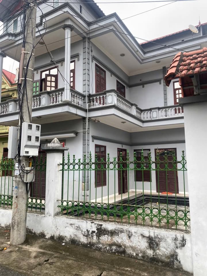 Nhà riêng Tam Hợp, Bình Xuyên 650m² - Sẵn nhà 3 tầng, ô tô vào tận nhà!