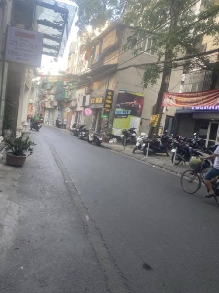 Nhà Phố Lạc Trung, Hai Bà Trưng 60m² 14.5 tỷ - Vị trí đắc địa