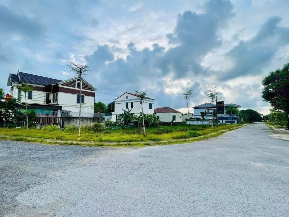 Đất nền Kỳ Anh 200m² - Sổ đỏ chính chủ, tiềm năng tăng giá!