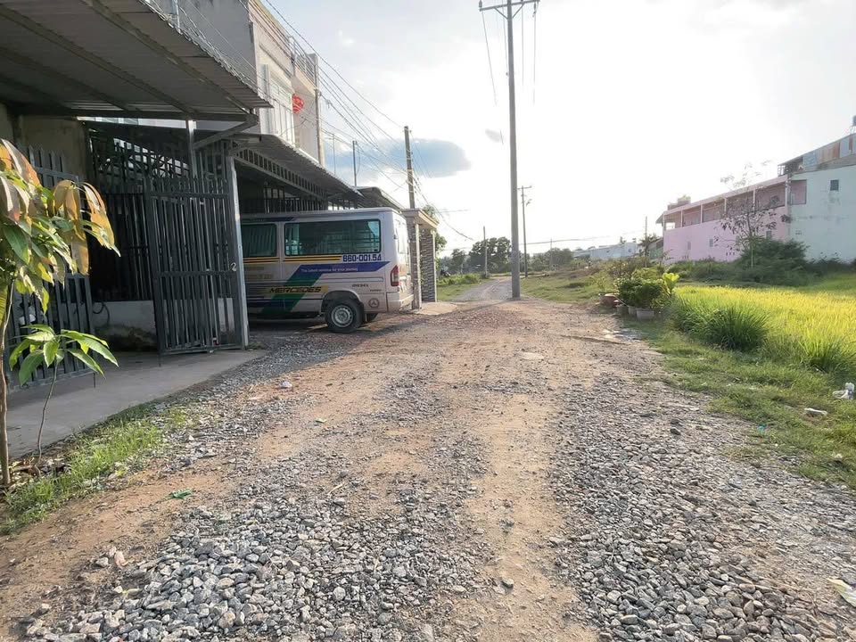 Nhà riêng Đức Hòa Hạ 108m² – Ô tô vào tận nhà, full nội thất!