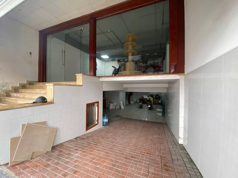 Nhà phố KDT Văn Phú Hà Đông 126m² - Mặt tiền kinh doanh lý tưởng!