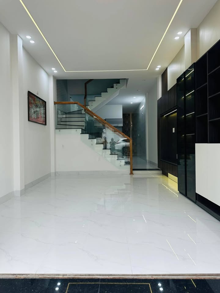 Nhà Mặt Tiền Nguyễn Địa Lô, Quy Nhơn - 65m², 3 Tầng, Sổ Hồng 4.49 Tỷ