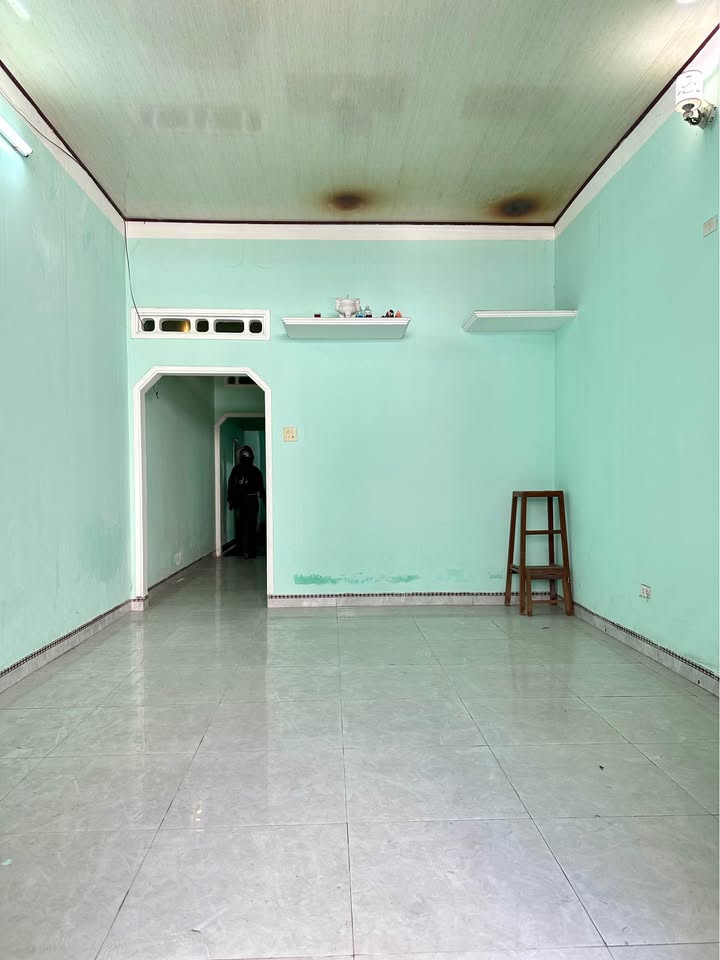 Nhà kiên cố 80m² hẻm Nguyễn Thái Học, Quy Nhơn - Giá 3.69 tỷ