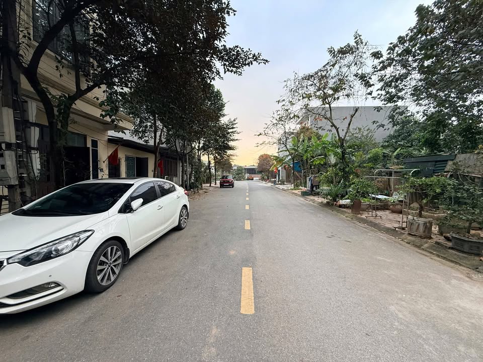 Đất Vàng Phúc Yên 85m² - Mặt Tiền 13.5m - Sổ Đỏ Sẵn Sàng