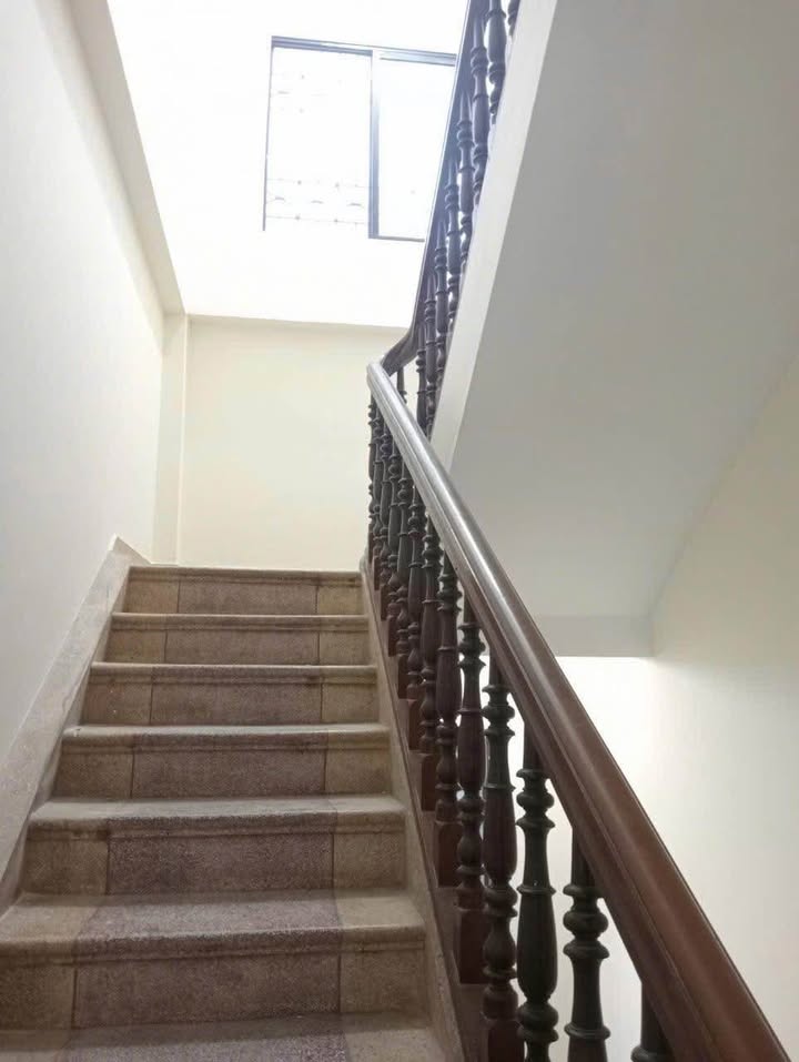 Cho thuê nhà 4 tầng, 50m² tại Ngõ 94 Vũ Xuân Thiều, Long Biên - 9 Triệu/tháng, Full Nội Thất