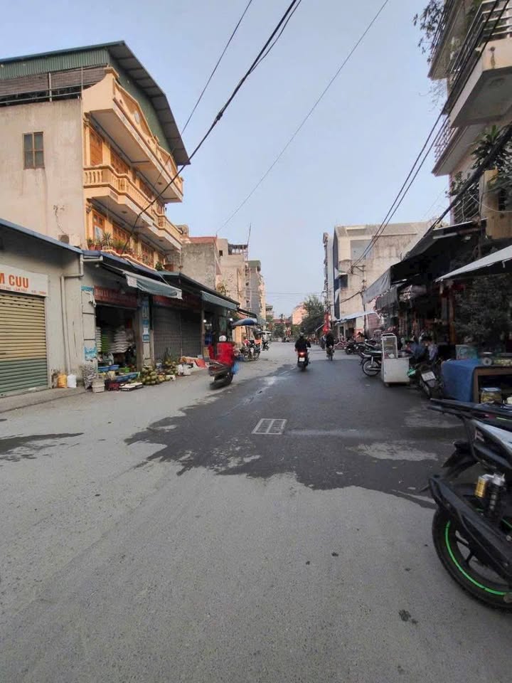 Nhà riêng Đức Diễn 52m² Bắc Từ Liêm - Ô tô vào tận nhà!