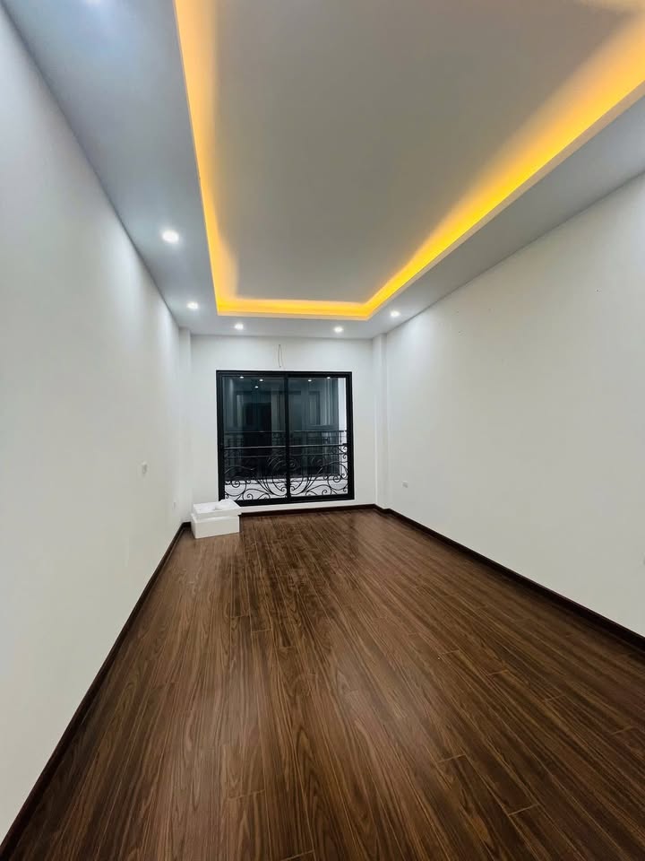 Nhà 32m² Hồ Tùng Mậu, 5 Tầng, 3 Ngủ - Giá 6 Tỷ