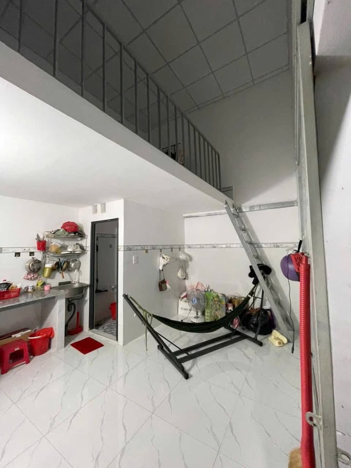 Cho thuê phòng trọ KDC Tân Đức 2.3 triệu - Phòng mới ở ngay!