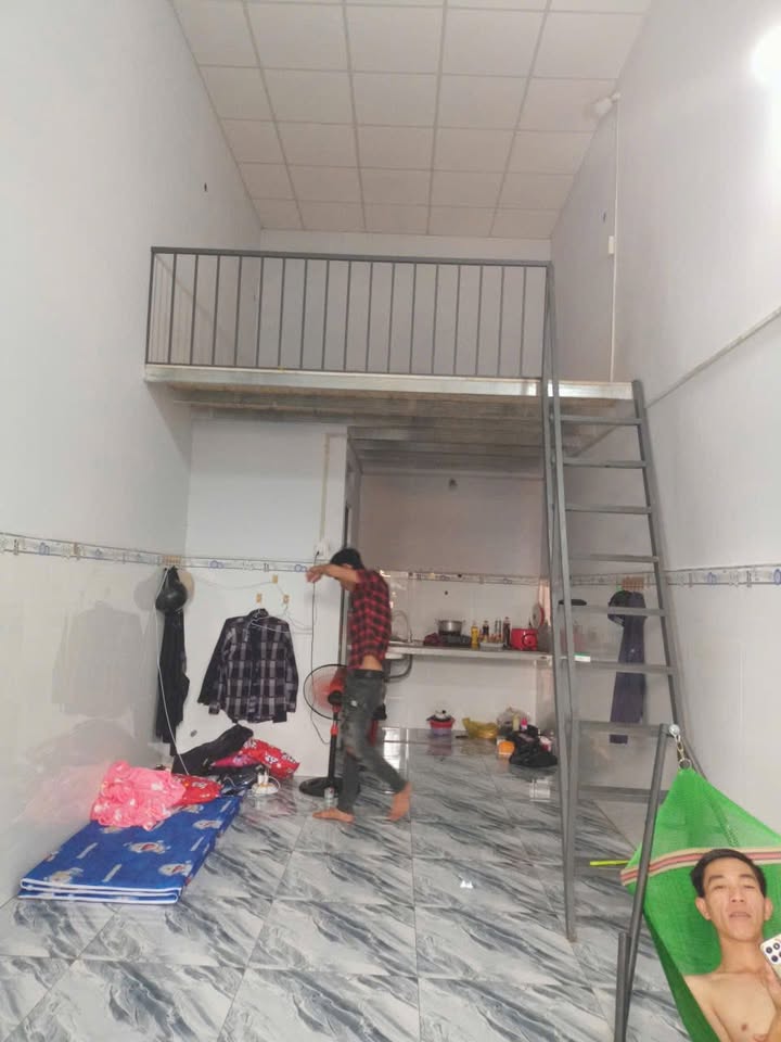 Ki-ốt KDC Tân Đức Đức Hòa 2.7 triệu - Mặt tiền kinh doanh hiệu quả!