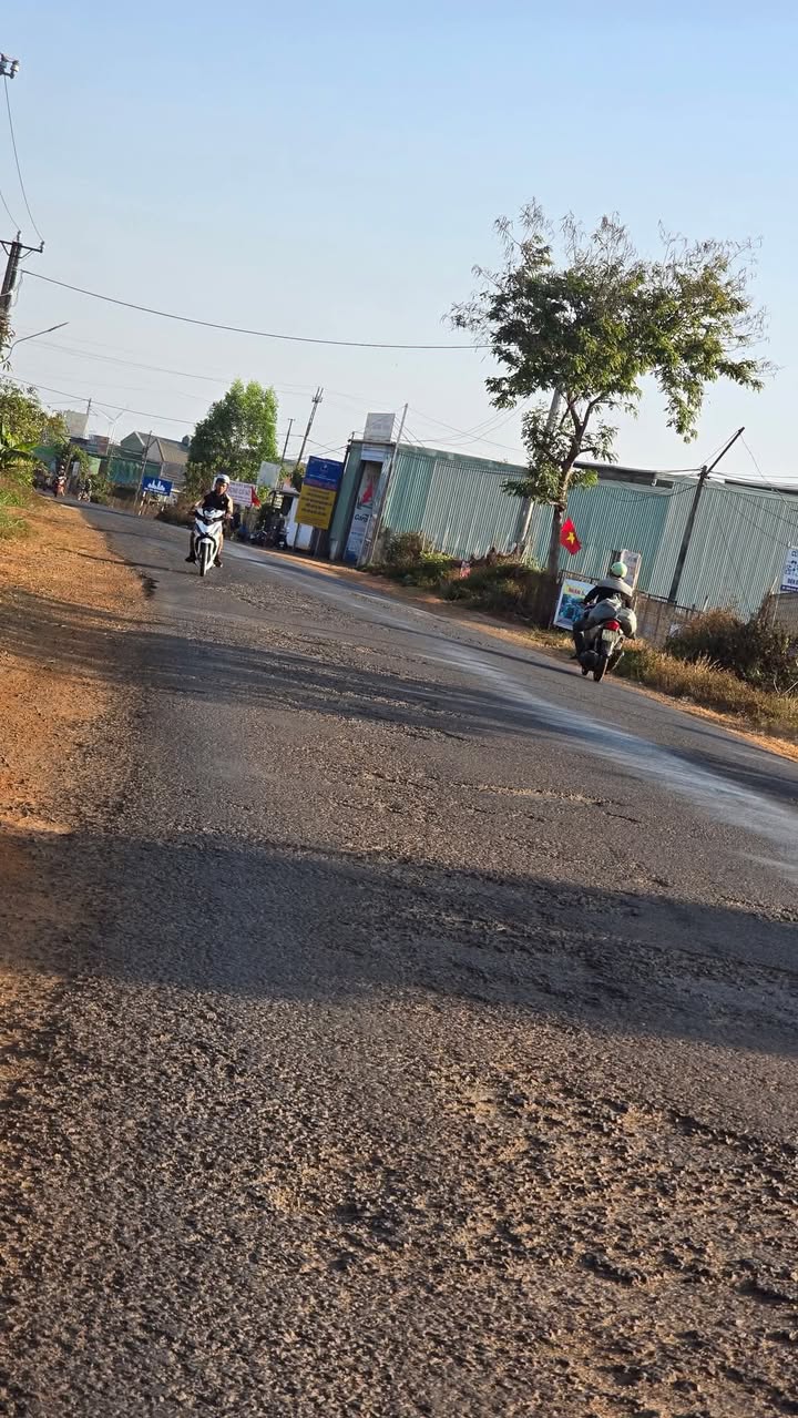 Đất nền Đơn Dương 400m² - Sổ đỏ chính chủ, 3 tỷ, xây dựng tự do!