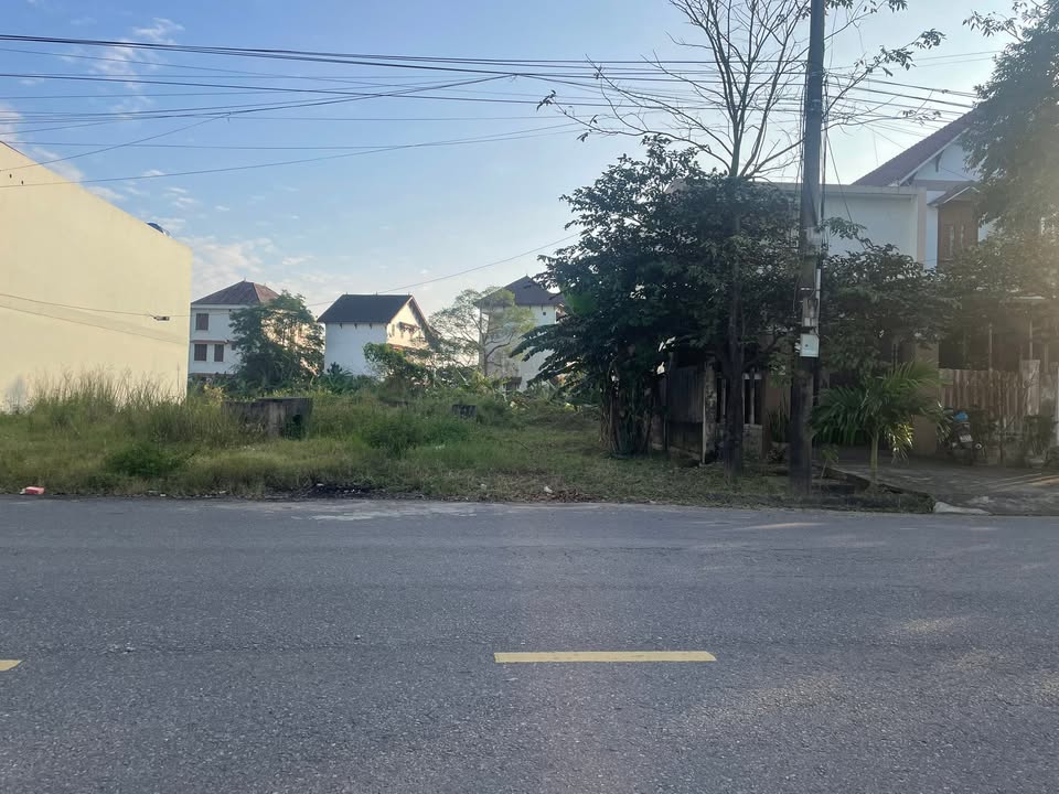 Nhà Mặt Tiền Đường Khóa Bảo Đông Hà - 175m² Giá 2.1 Tỷ