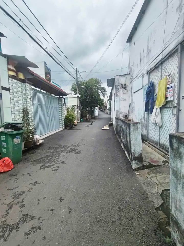 Bán Gấp Dãy Trọ 123m² Mặt Tiền Nguyễn Văn Tăng, Q9 - Thu Nhập 12.5 Triệu/Tháng