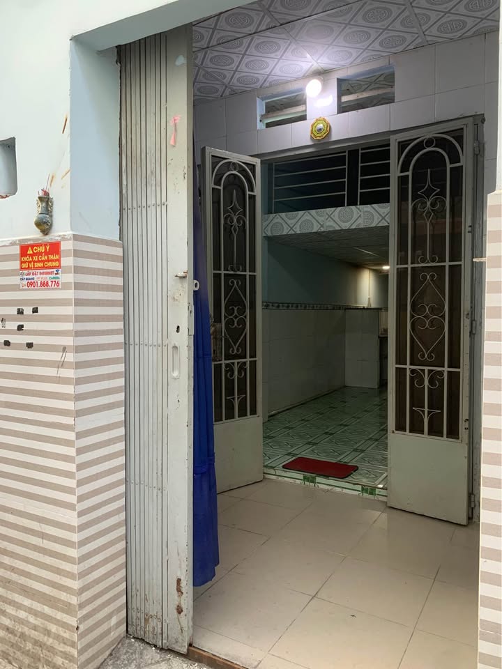 Bán Gấp Nhà Chính Chủ 27m² Đường Đặng Thúc Vịnh, Hóc Môn - Giá 450 Triệu