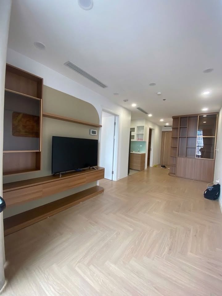 Căn hộ Đường Láng 72m² view phố - Full nội thất, sẵn sàng ở ngay!