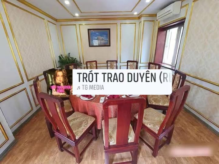 Sang nhượng Nhà hàng Lô góc Vũ Trọng Khánh, Hà Đông - 450m², 3 tầng