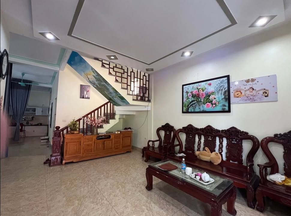 Nhà phố Quang Minh 100m², Mê Linh - Vị trí đắc địa, ô tô 16 chỗ