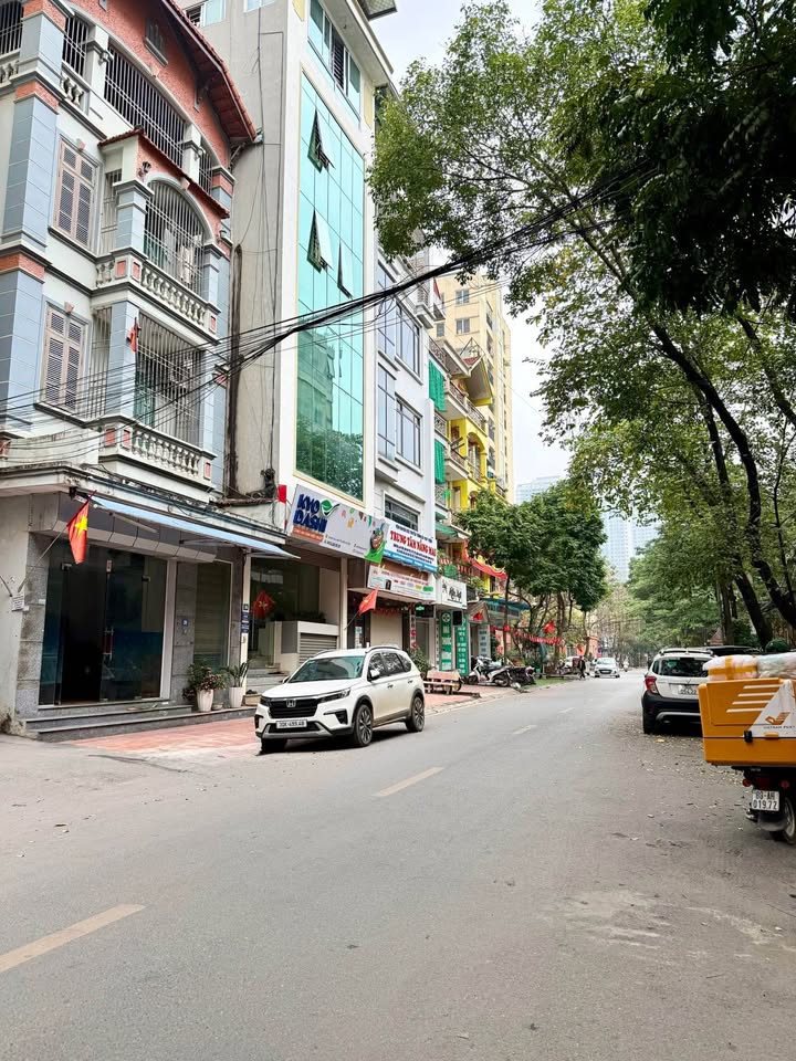 Tòa Building 8 Tầng 105m² Mỹ Đình - Dòng Tiền 1.5 Tỷ/Năm, Ô Tô Tránh