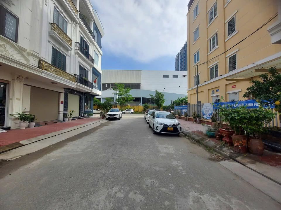 Nhà 5 Tầng Mặt Tiền 8m Lê Hồng Phong, Hải Phòng - Kinh Doanh Đỉnh Cao