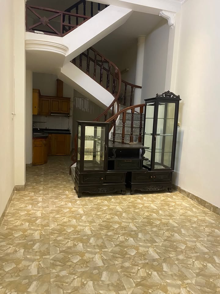 Nhà Riêng Minh Khai 40m² - Sẵn sàng ở ngay, giá cực tốt!