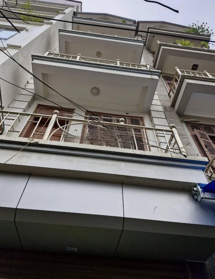 Nhà 4 Tầng Ngõ 17 Thái Hà (36m²) - 20 Triệu/Tháng, Sẵn Sàng Kinh Doanh