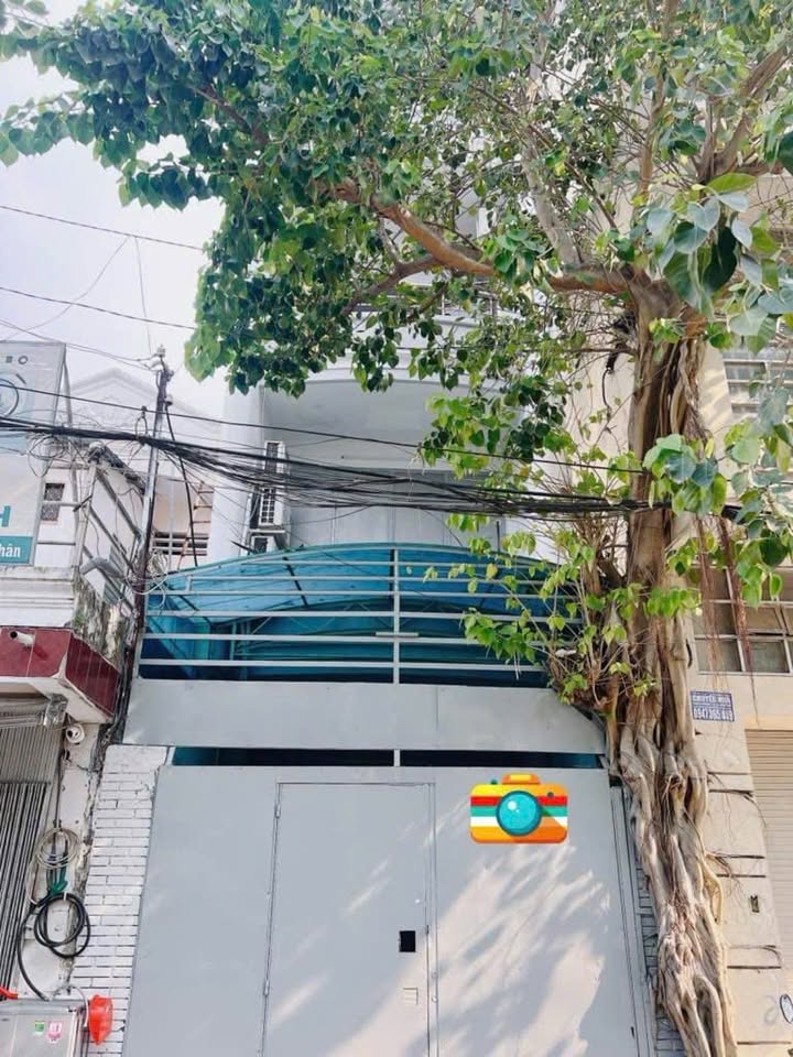 Nhà 80m² Nguyễn Tất Thành Q4 - 7PN Dòng Tiền 30 Triệu/Tháng